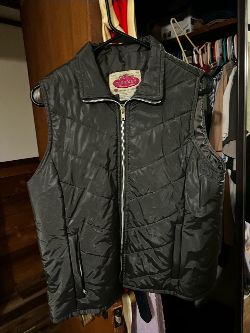 Women’s Black Puffer Vest with Zipper - Highway